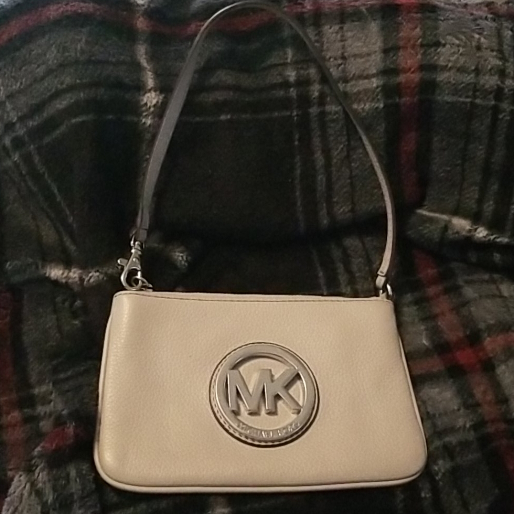 Mk wristlet